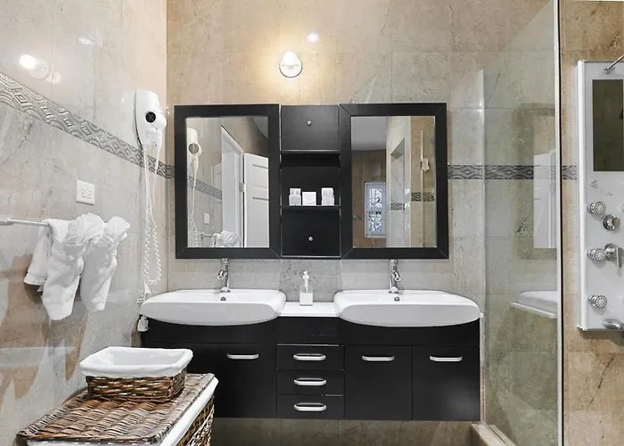 Villa Hospitality Expert Vsv 9br Pool Montego Bay