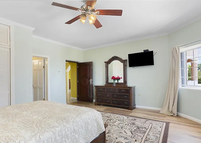Hospitality Expert Vsv 9br Pool Villa Montego Bay
